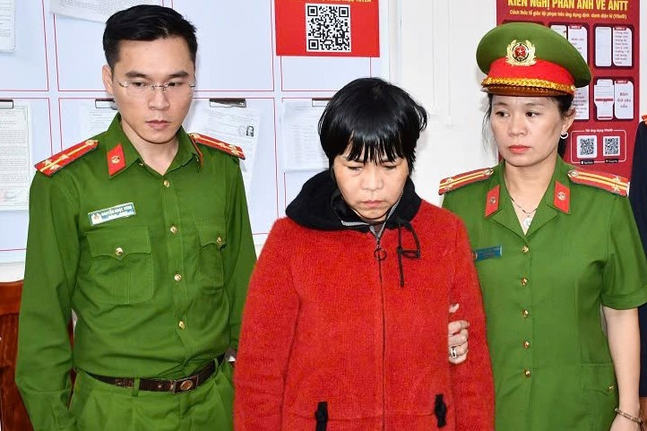 Lớp mặt nạ 'yêu chồng, thương con' và vỏ bọc kim tiền của người mẹ sát hại con